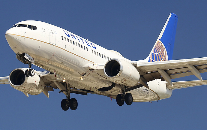 293C4EFB-B9CA-4B89-B353-CC35E97EC64B_1_105_c