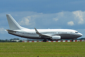 Comlux Avia - B737 - 9H-MAC