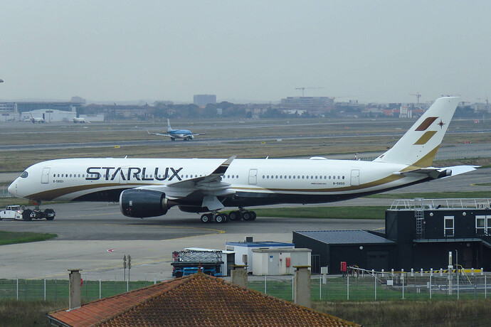Starlux - A359 - B-58501